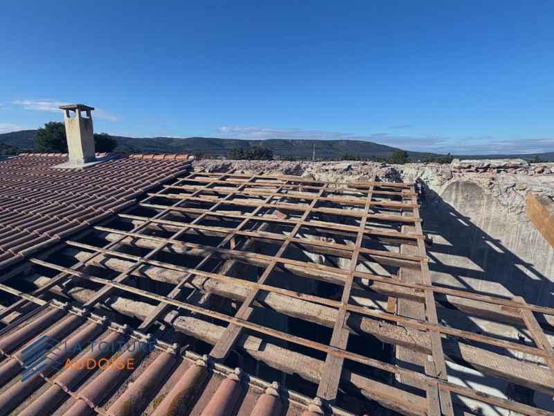 depose de tuiles avant renovation de la couverture